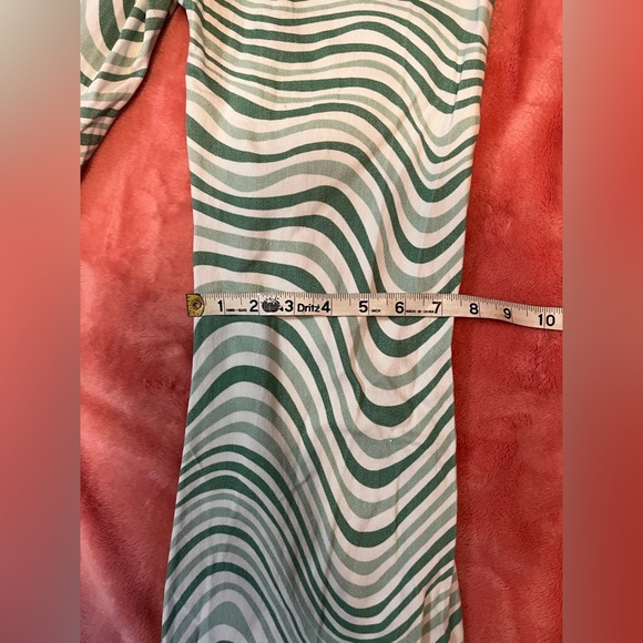 Machine Green Swirl High-Waisted Flare Jeans Size 3 - Picture 10 of 12